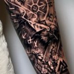 фото мужской рукав руническая татуировка
